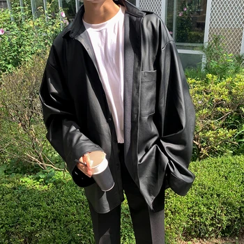 Демисезонная черная куртка из мягкой искусственной кожи большого размера Мужская Повседневная свободная одежда на молнии с длинным рукавом и заниженными плечами Мода A01